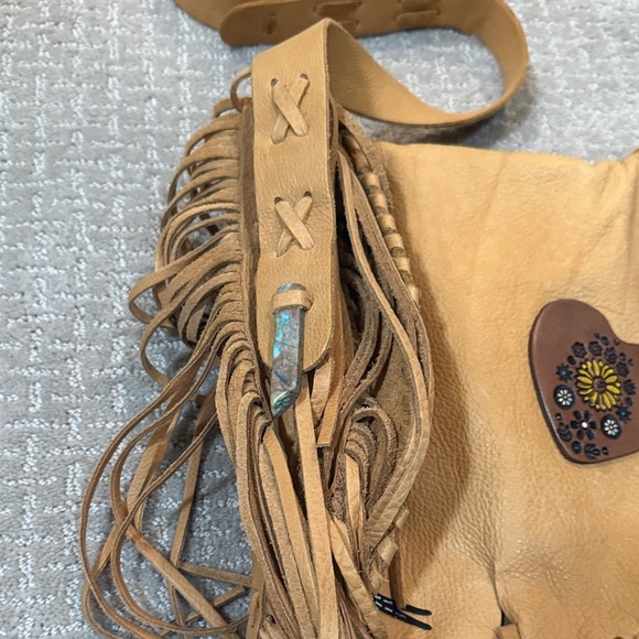 Handmade Fringe Buckskin Leather Bag - Picture 3 of 12